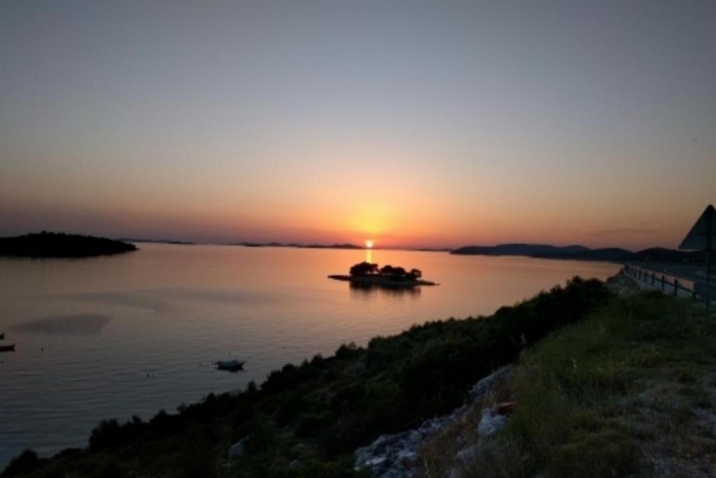 Apartments Triton Rogoznica  Dış mekan fotoğraf